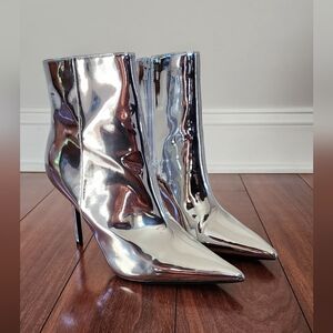NWT INC Silver metallic booties